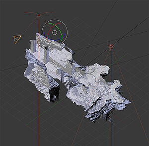 Deux fragments d’un visage associés a posteriori sous un logiciel de production image. Figurine en terre cuite réalisé par modelage (coroplastie). Grèce antique.